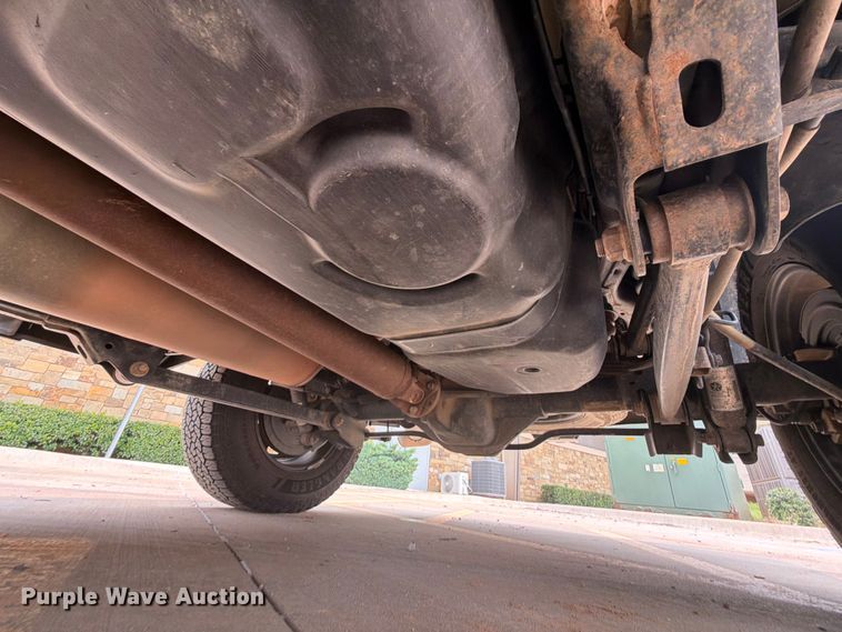 image for item EW0352 2019 RAM 1500 Ext. Cab pickup truck