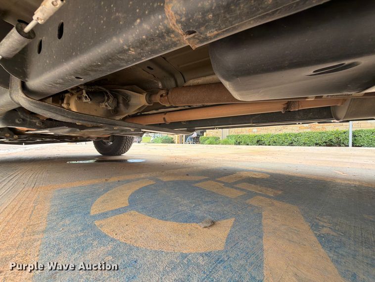 image for item EW0352 2019 RAM 1500 Ext. Cab pickup truck