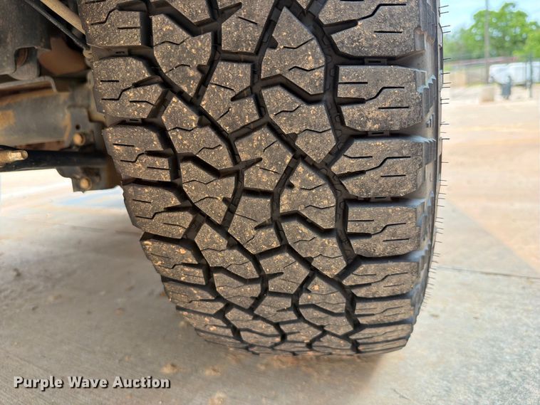 image for item EW0352 2019 RAM 1500 Ext. Cab pickup truck