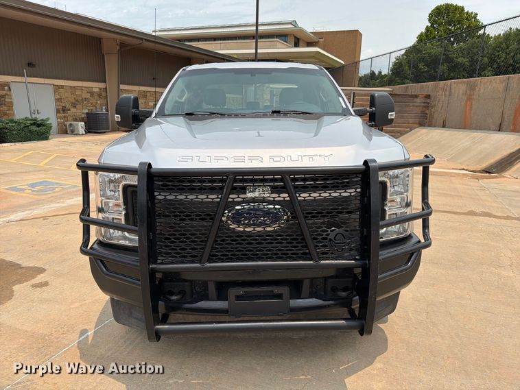 image for item EW0354 2017 Ford F250 Super Duty Ext. Cab pickup truck