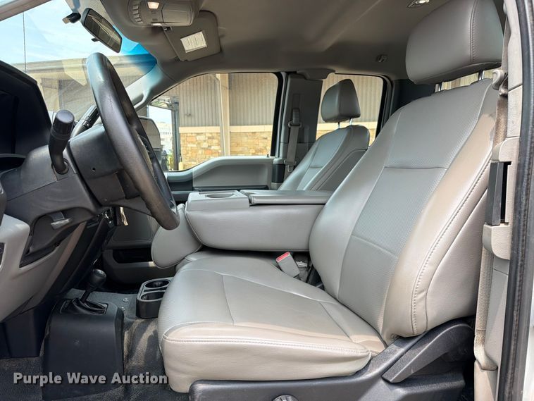 image for item EW0354 2017 Ford F250 Super Duty Ext. Cab pickup truck