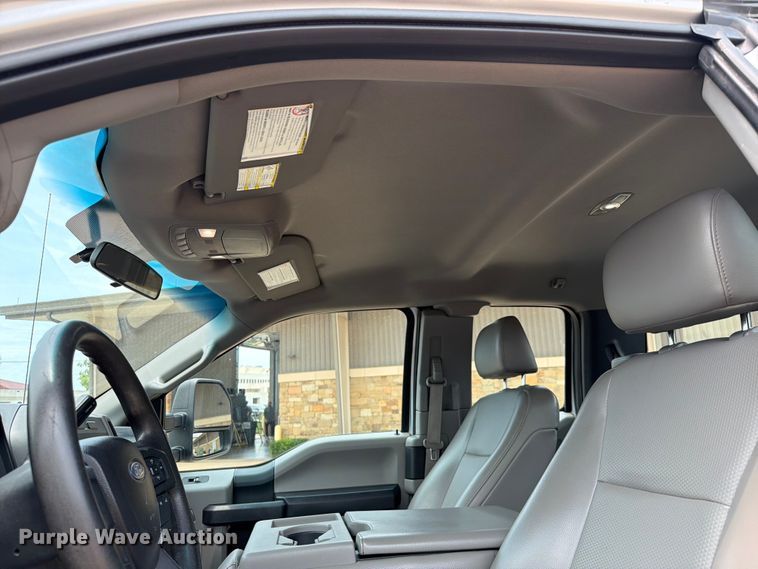 image for item EW0354 2017 Ford F250 Super Duty Ext. Cab pickup truck