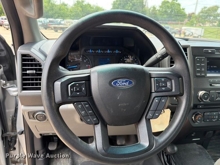 image for item EW0354 2017 Ford F250 Super Duty Ext. Cab pickup truck