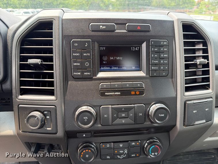 image for item EW0354 2017 Ford F250 Super Duty Ext. Cab pickup truck