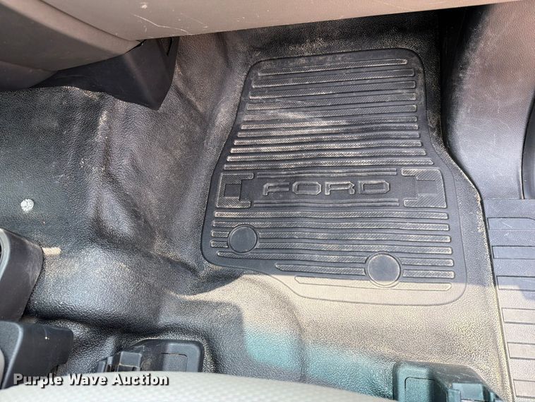 image for item EW0354 2017 Ford F250 Super Duty Ext. Cab pickup truck