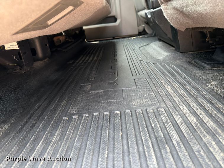 image for item EW0354 2017 Ford F250 Super Duty Ext. Cab pickup truck