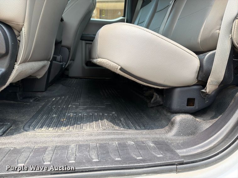 image for item EW0354 2017 Ford F250 Super Duty Ext. Cab pickup truck