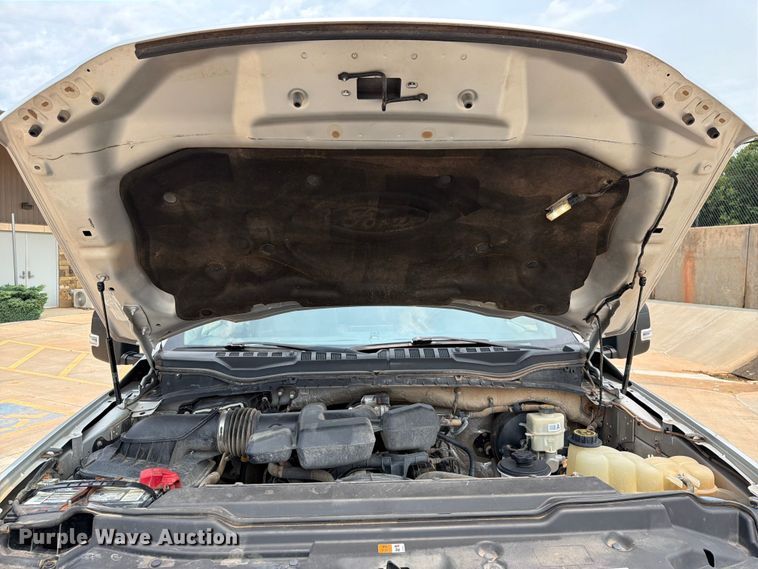image for item EW0354 2017 Ford F250 Super Duty Ext. Cab pickup truck