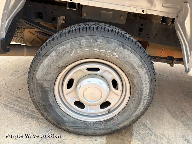 image for item EW0354 2017 Ford F250 Super Duty Ext. Cab pickup truck