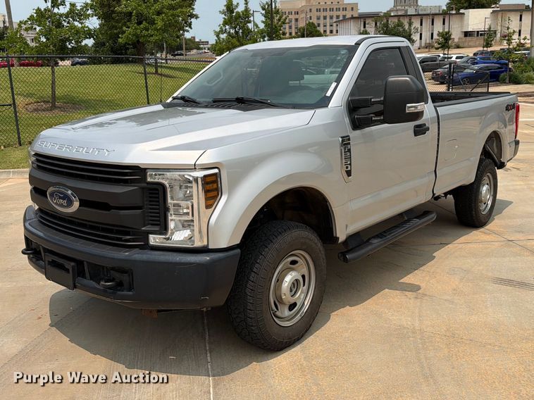 image for item EW0355 2018 Ford F250 Super Duty pickup truck