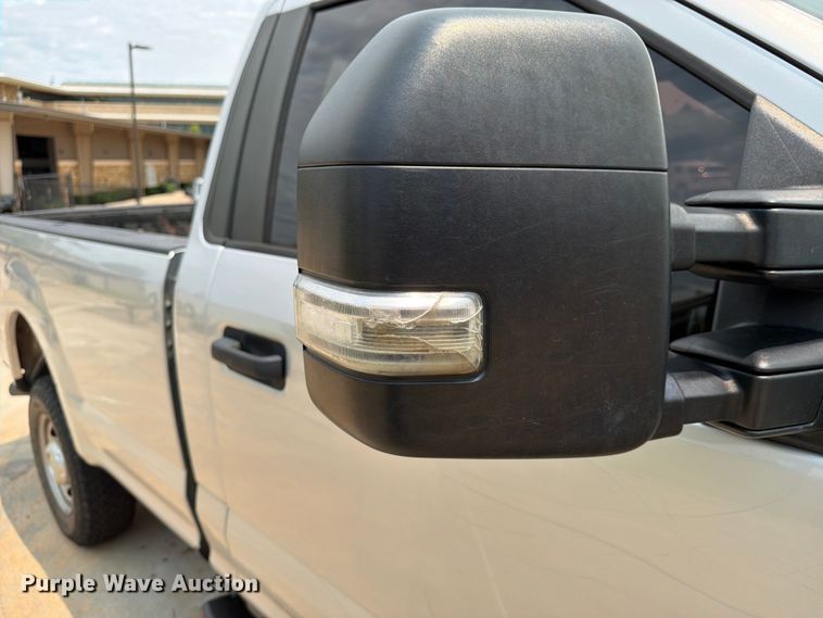 image for item EW0355 2018 Ford F250 Super Duty pickup truck
