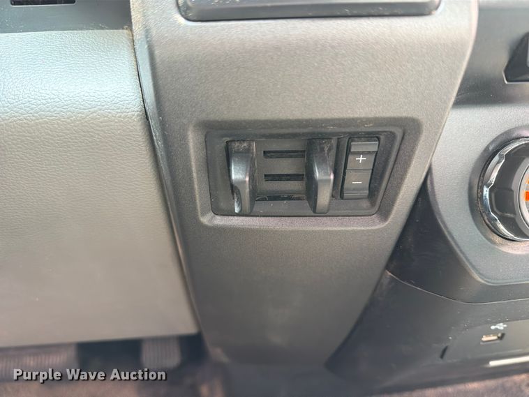 image for item EW0355 2018 Ford F250 Super Duty pickup truck