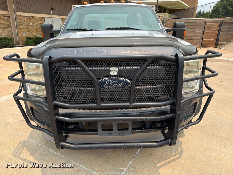 image for item EW0356 2013 Ford F550 Super Duty dump flatbed truck