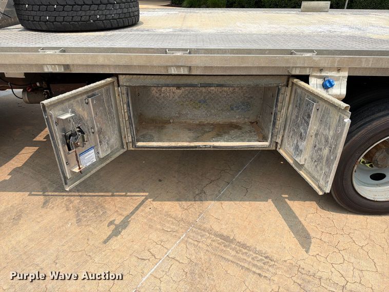 image for item EW0356 2013 Ford F550 Super Duty dump flatbed truck