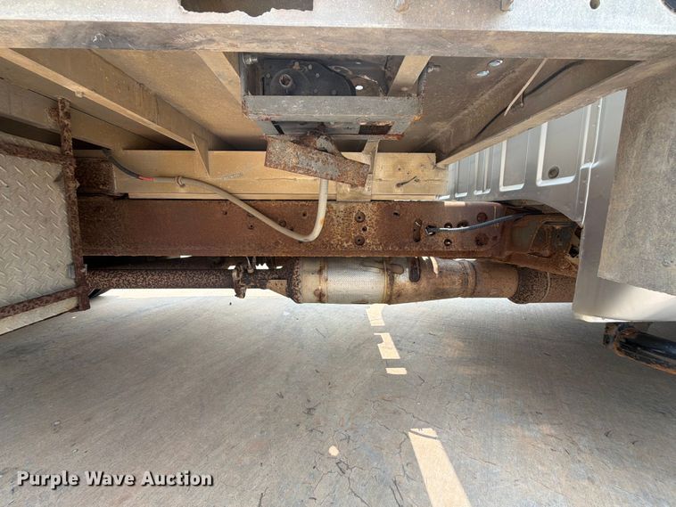 image for item EW0356 2013 Ford F550 Super Duty dump flatbed truck