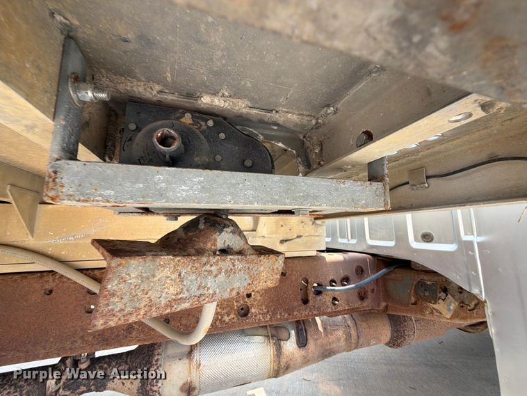 image for item EW0356 2013 Ford F550 Super Duty dump flatbed truck