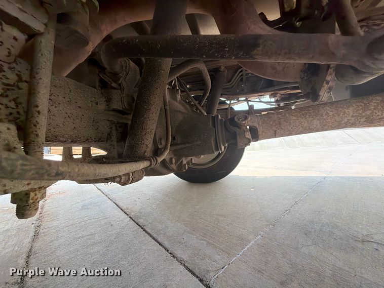 image for item EW0356 2013 Ford F550 Super Duty dump flatbed truck