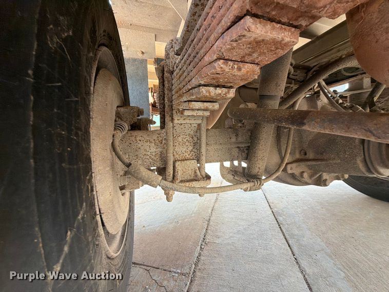 image for item EW0356 2013 Ford F550 Super Duty dump flatbed truck