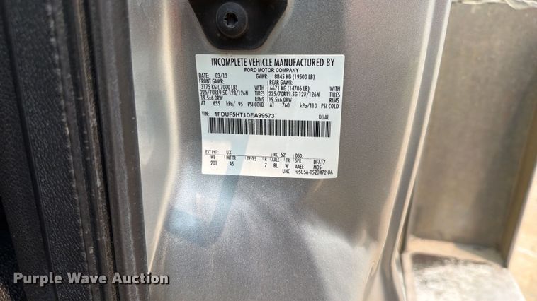 image for item EW0356 2013 Ford F550 Super Duty dump flatbed truck