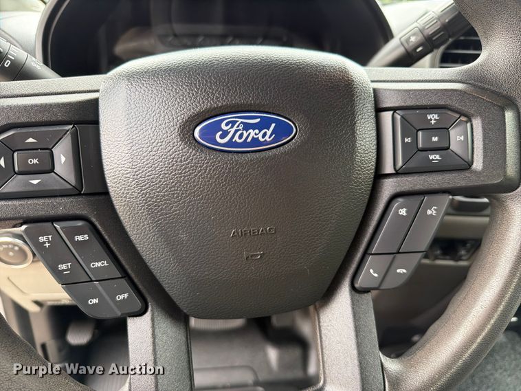 image for item EW0357 2018 Ford F350 Super Duty Crew Cab utility bed pickup truck