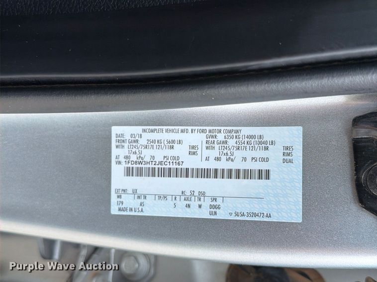 image for item EW0357 2018 Ford F350 Super Duty Crew Cab utility bed pickup truck