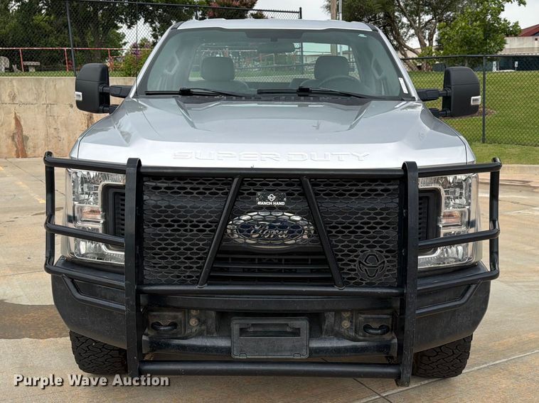 image for item EW0358 2018 Ford F250 Super Duty pickup truck