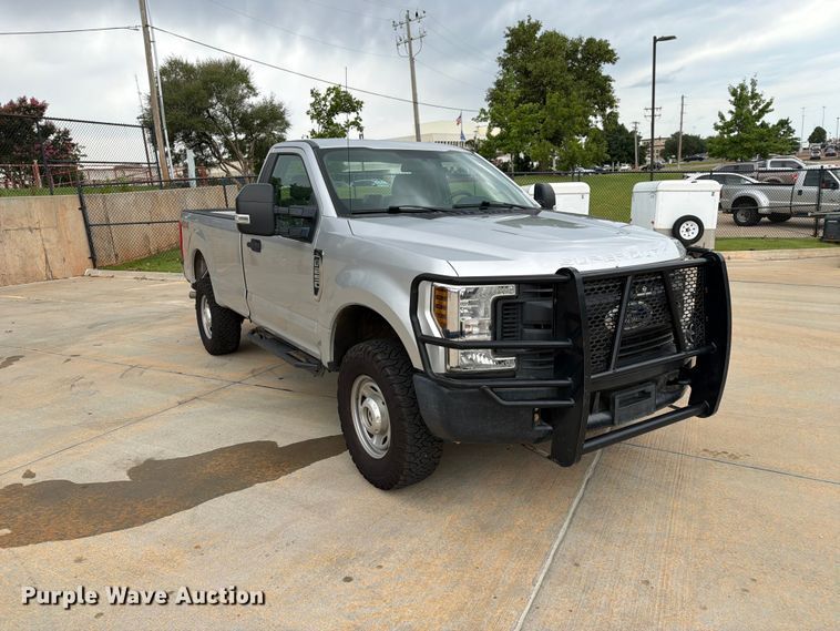 image for item EW0358 2018 Ford F250 Super Duty pickup truck