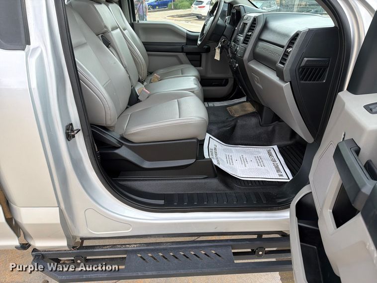 image for item EW0358 2018 Ford F250 Super Duty pickup truck