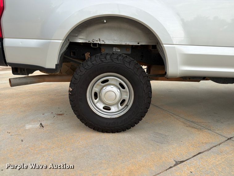 image for item EW0358 2018 Ford F250 Super Duty pickup truck