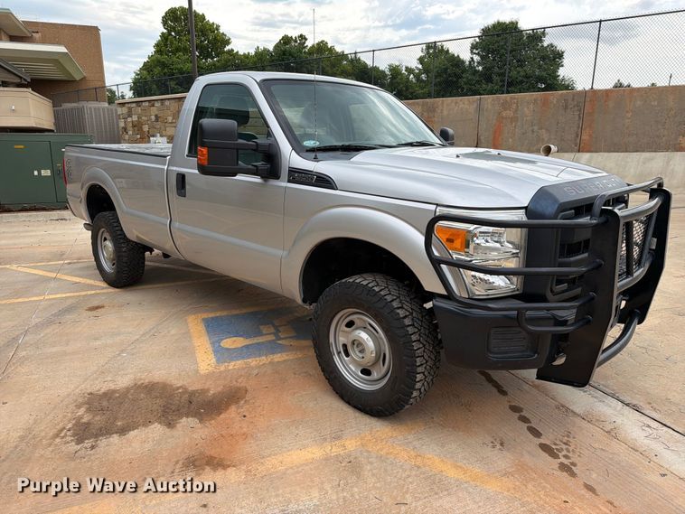 image for item EW0359 2015 Ford F350 Super Duty pickup truck