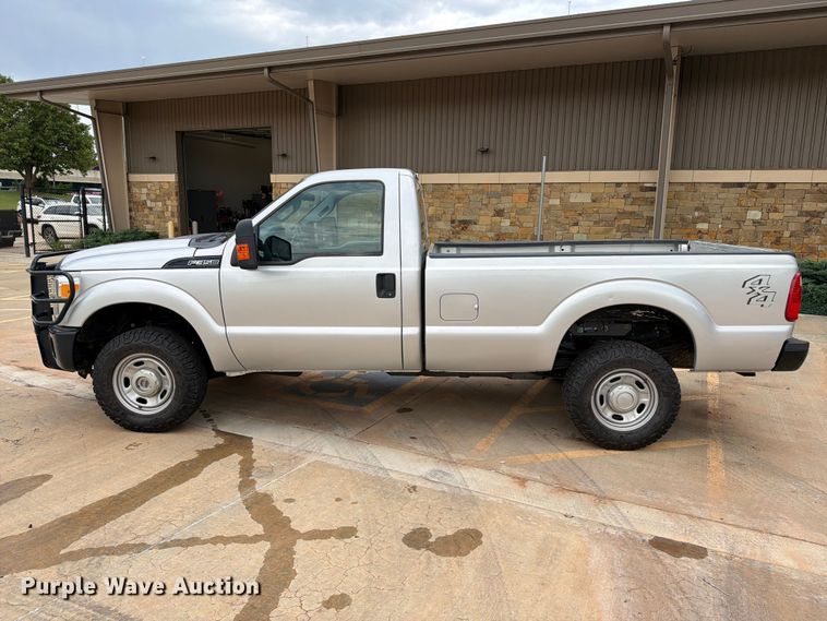 image for item EW0359 2015 Ford F350 Super Duty pickup truck