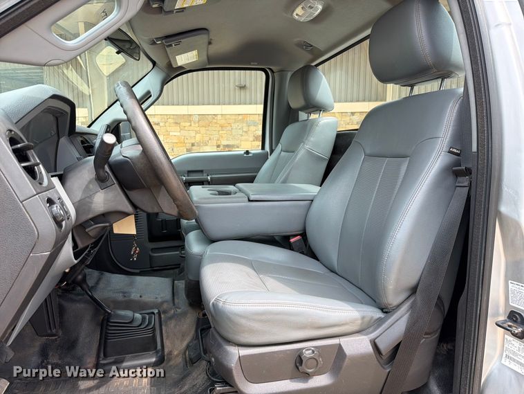 image for item EW0359 2015 Ford F350 Super Duty pickup truck