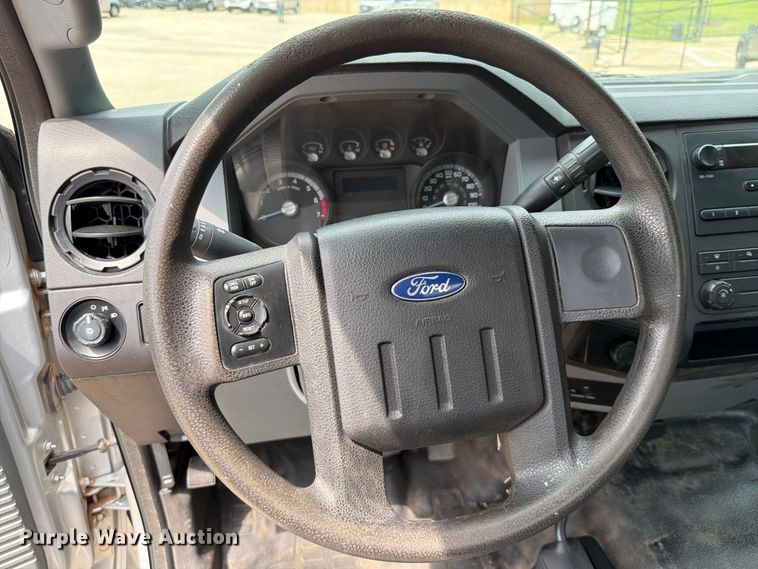 image for item EW0359 2015 Ford F350 Super Duty pickup truck