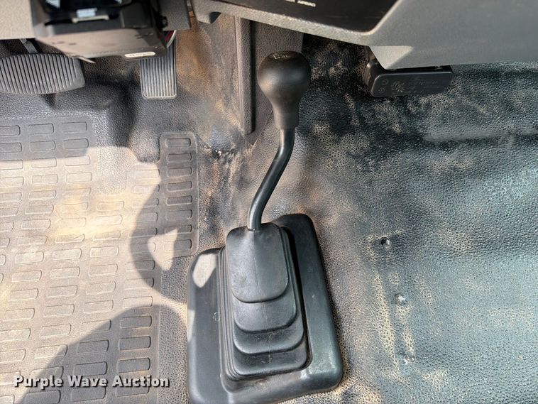 image for item EW0359 2015 Ford F350 Super Duty pickup truck