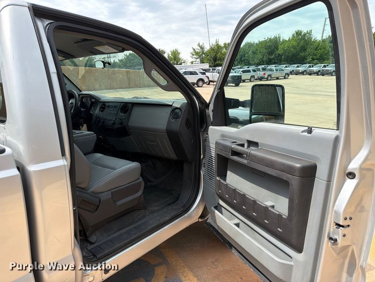 image for item EW0359 2015 Ford F350 Super Duty pickup truck