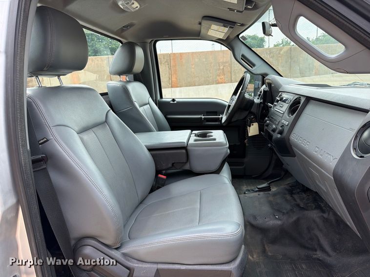 image for item EW0359 2015 Ford F350 Super Duty pickup truck