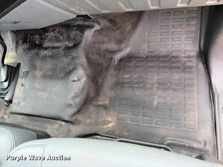 image for item EW0359 2015 Ford F350 Super Duty pickup truck