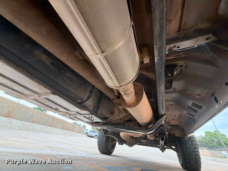 image for item EW0359 2015 Ford F350 Super Duty pickup truck