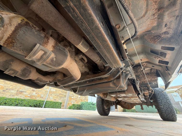 image for item EW0359 2015 Ford F350 Super Duty pickup truck