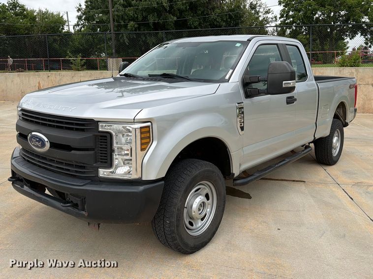 2018 Ford F250 Super Duty Ext. Cab pickup truck