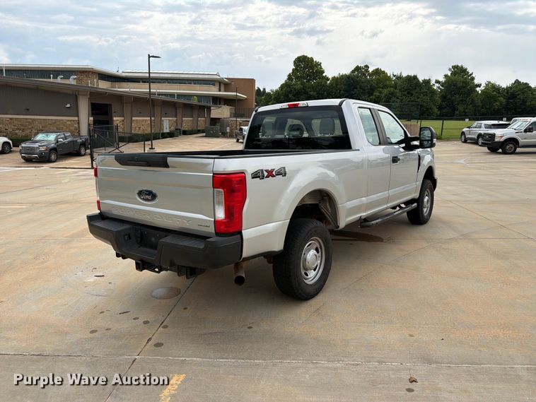 image for item EW0361 2018 Ford F250 Super Duty Ext. Cab pickup truck