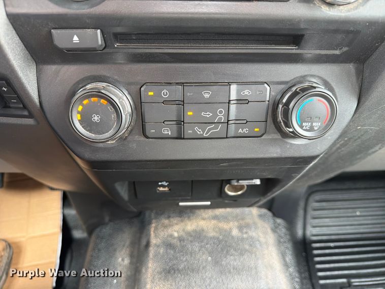 image for item EW0361 2018 Ford F250 Super Duty Ext. Cab pickup truck