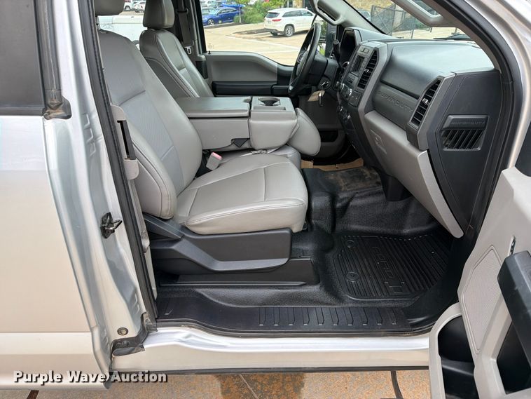 image for item EW0361 2018 Ford F250 Super Duty Ext. Cab pickup truck