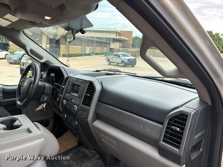 image for item EW0361 2018 Ford F250 Super Duty Ext. Cab pickup truck