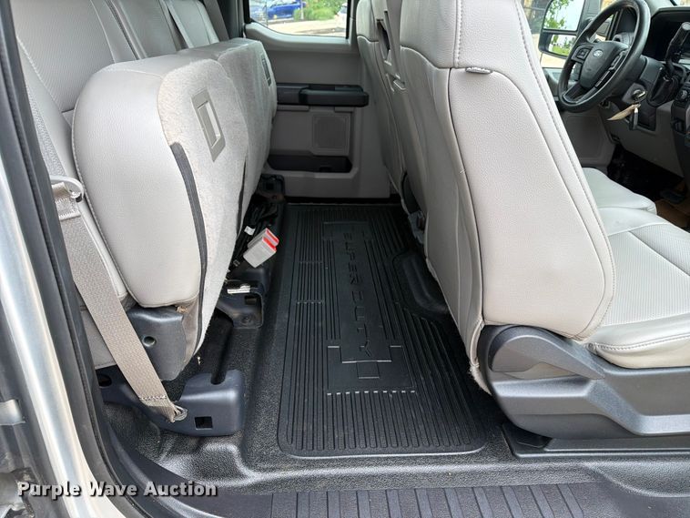 image for item EW0361 2018 Ford F250 Super Duty Ext. Cab pickup truck