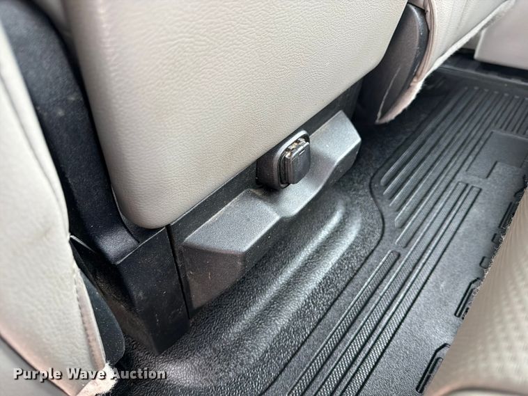 image for item EW0361 2018 Ford F250 Super Duty Ext. Cab pickup truck
