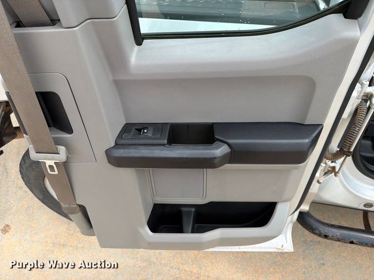 image for item EW0361 2018 Ford F250 Super Duty Ext. Cab pickup truck