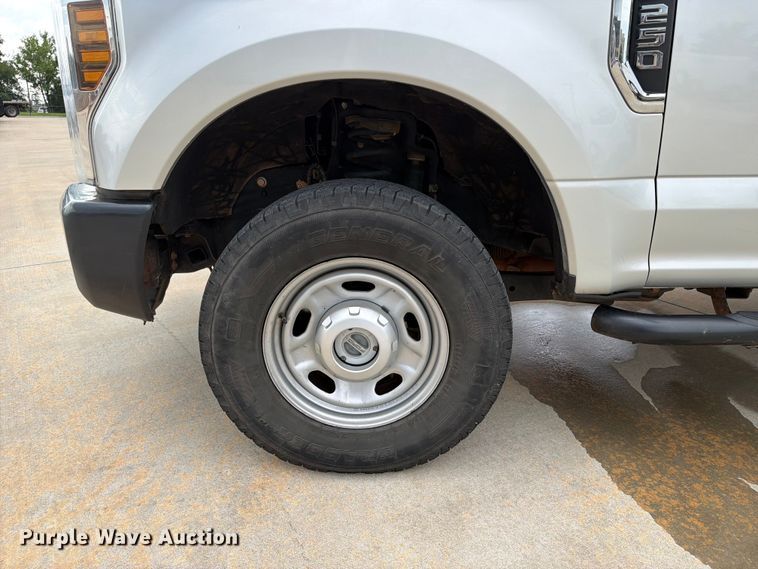 image for item EW0361 2018 Ford F250 Super Duty Ext. Cab pickup truck