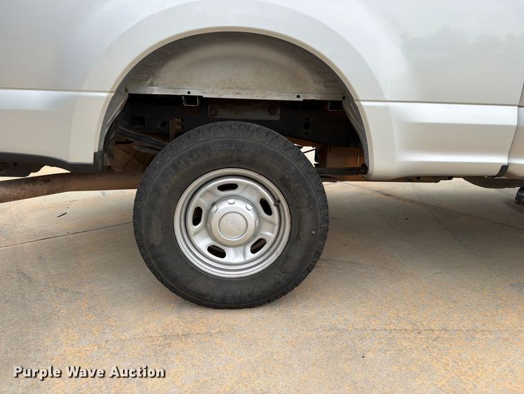 image for item EW0361 2018 Ford F250 Super Duty Ext. Cab pickup truck