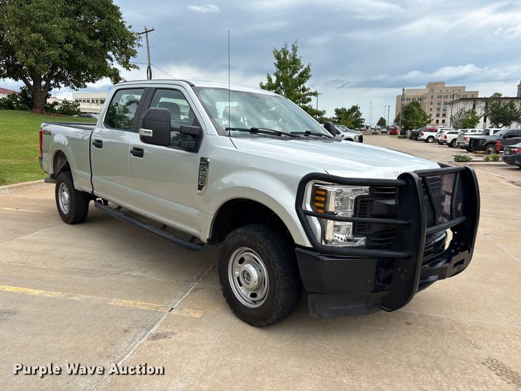 image for item EW0362 2019 Ford F250 Super Duty Crew Cab pickup truck